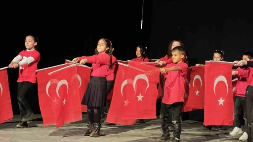 Ahlat&rsquo;ta İstiklal Marşı&rsquo;nın Kabul&uuml; ve Mehmet Akif Ersoy&rsquo;u Anma G&uuml;n&uuml;
