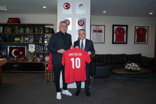 Ahmet Nur &Ccedil;ebi&rsquo;den, TFF Başkanı Hacıosmanoğlu&rsquo;na ziyaret
