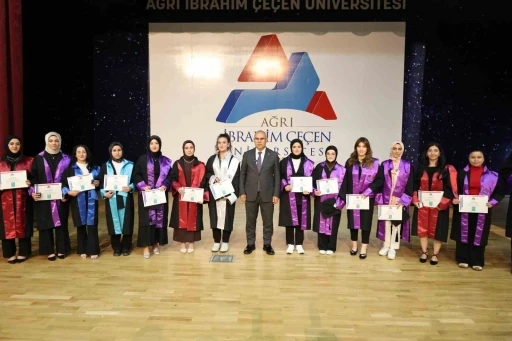 AİÇÜ’de 2024-2025 Eğitim-Öğretim Yılı Mezuniyet Coşkusu
