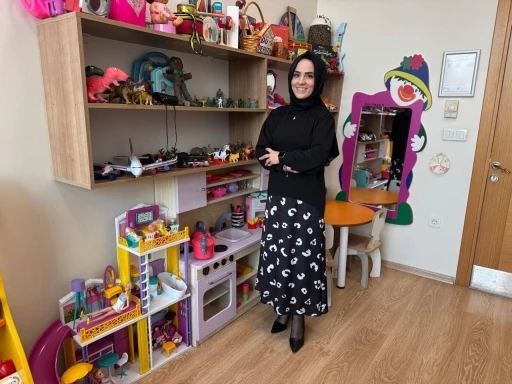 Aile Danışmanı Aksoy: &quot;Çocukları ekran değil, aileleriyle olan bağı büyütür&quot;
