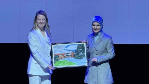 Aile ve Sosyal Hizmetler Bakanı Mahinur Özdemir Göktaş, Kalben Çocuk Köyü projesi lansmanına katıldı
