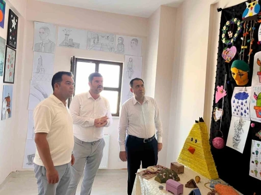 Aile ve Sosyal Hizmetler İl Müdürü, Çocuk Evleri Sitesi’nde incelemelerde bulundu
