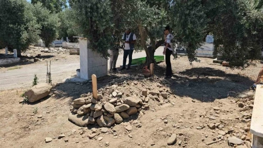 Ailesini yakarak katletmişti, gizlice defnedildi
