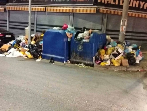 AK Parti Buca İlçe Başkanı Sağır’dan ‘çöp yığını’ tepkisi: &quot;Buca Belediyesi iflas etti&quot;
