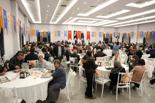 AK Parti &Ccedil;ameli teşkilatı "G&ouml;n&uuml;l Sofrası"nda birlik ve beraberlik mesajı verdi
