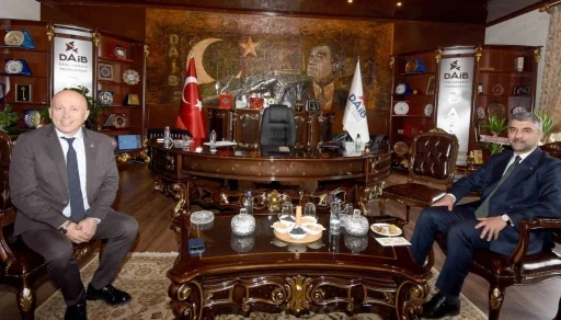 AK Parti Erzurum İl Başkanı Av. K&uuml;&ccedil;&uuml;koğlu&rsquo;ndan DAİB Başkanı Madırlı&rsquo;ya &lsquo;Hayırlı olsun&rsquo; ziyareti
