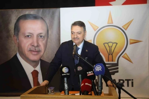 AK Parti Genel Başkan Yardımcısı &Ouml;ğ&uuml;tken: "Depremin ardından 455 bin konutu 2 bu&ccedil;uk yılda teslim ettik"
