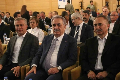 AK Parti Genel Başkan Yardımcısı Yazıcı, "Mevcut anayasa yamalı boh&ccedil;aya d&ouml;n&uuml;şm&uuml;ş"
