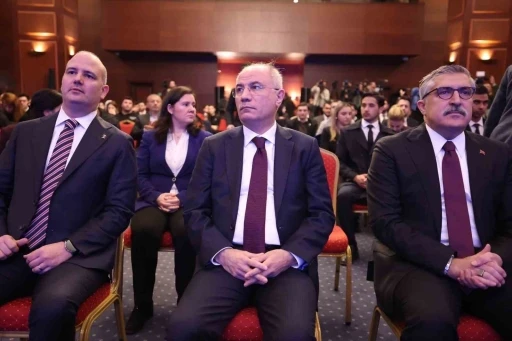 AK Parti Genel Başkanvekili Ala: "Toplumu y&ouml;netmek i&ccedil;in toplumun verilerini alıyorlar"
