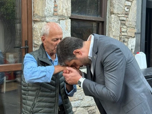 Ak Parti ilçe teşkilatından yat limanı esnafına moral ziyareti