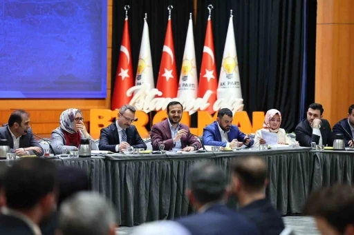 AK Parti İstanbul&rsquo;dan 39 il&ccedil;ede &uuml;ye buluşması: 5 ayda 50 bin yeni &uuml;ye
