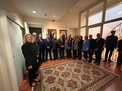 AK Parti İstanbul Milletvekili Soylu: "Avrupa&rsquo;daki T&uuml;rkler y&uuml;kseliyor"
