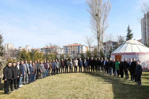 AK Parti Kayseri Teşkilatı; istişare toplantısında bir araya geldi
