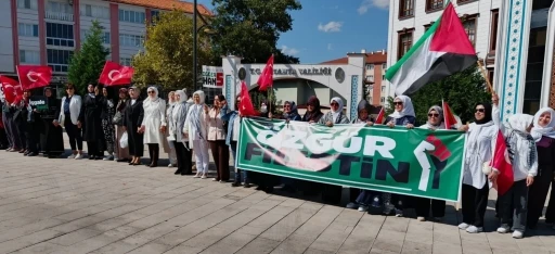 AK Parti Kütahya İl Kadın Kolları Başkanlığı’ndan Gazze için sessiz çığlık zinciri
