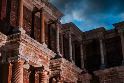 AK Parti’li Baybatur: &quot;Sardes ve Bintepeler UNESCO Listesinde&quot;
