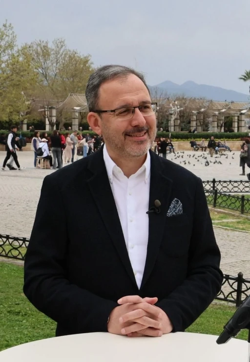 AK Parti’li Kasapoğlu 23 Nisan’ı kutladı
