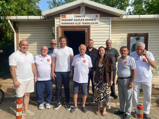 AK Parti Marmaris Teşkilatı Gazileri Ziyaret Etti