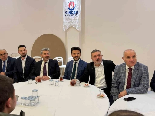 AK Parti Sincan Teşkilatı &uuml;yeleri iftarda buluştu
