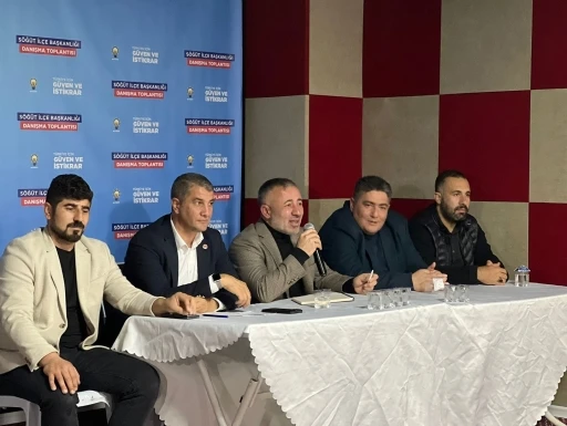 AK Parti Söğüt İlçe Teşkilatı hedefler için güç birliği yaptı