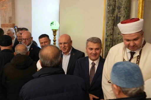 AK Parti ve CHP Balıkesir’de bayramlaştı
