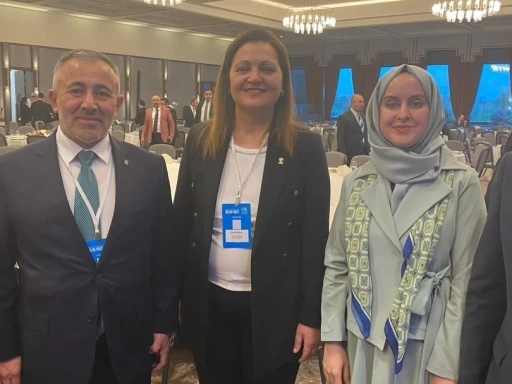 AK Parti&rsquo;ye ge&ccedil;en Afyonkarahisar Belediye Başkanı Burcu K&ouml;ksal&rsquo;a ilk tebrik Bilecik&rsquo;ten
