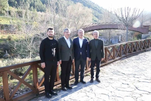 AK Partili T&uuml;rkmen ve Subaşıoğlu&rsquo;ndan Denizli&rsquo;de "Eser Siyaseti" turu
