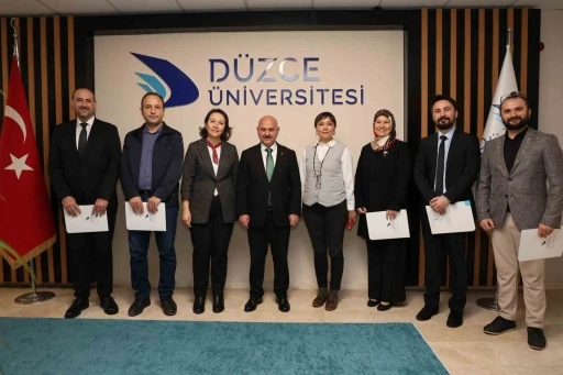 Akademik başarı belgeleri verildi
