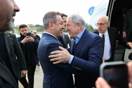 Akar&rsquo;dan Başkan Dere&rsquo;ye &ouml;vg&uuml; dolu s&ouml;zler
