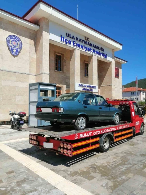 Akaryakıt istasyonunda yaptığı drift pahalıya mal oldu
