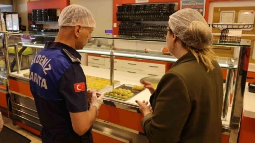 Akdeniz&rsquo;de bayram &ouml;ncesi gıda denetimleri sıkılaştırıldı
