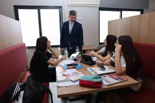 Akdeniz&rsquo;de ikinci &rsquo;Bilgi Limanı K&uuml;t&uuml;phanesi&rsquo; hizmete girdi
