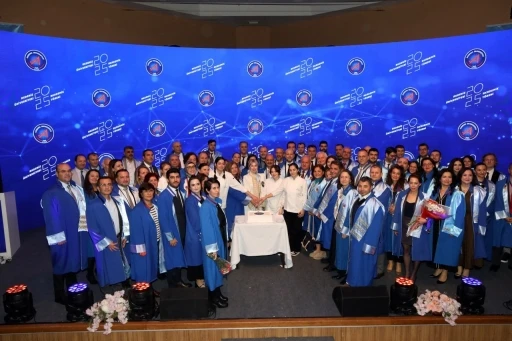 Akdeniz &Uuml;niversitesi&rsquo;nde akademik t&ouml;ren gururu
