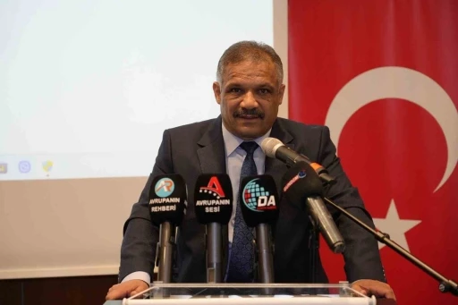 AKİB Genel Başkanı Hızar ve y&ouml;netiminden gurbet&ccedil;ilere g&uuml;&ccedil;l&uuml; &ccedil;ağrı: "Bu yaz rotamız T&uuml;rkiye olsun"
