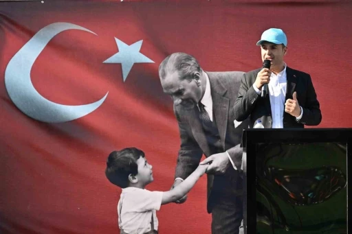 Akın: "23 Nisan; bağımsızlığımızın, birliğimizin ve sarsılmaz inancımızın t&uuml;m d&uuml;nyaya ilanıdır"
