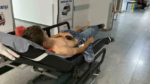 Aksaray’da bıçaklı kavga: 1 yaralı
