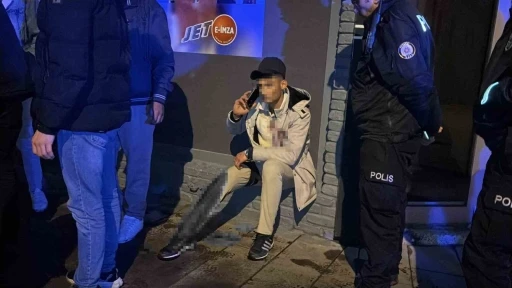 Aksaray&rsquo;da kaybolan k&ouml;peğini arayan gen&ccedil;, 2 kişi tarafından bı&ccedil;aklandı
