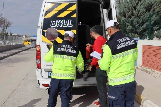 Aksaray’da okul servisleri jandarma denetiminde
