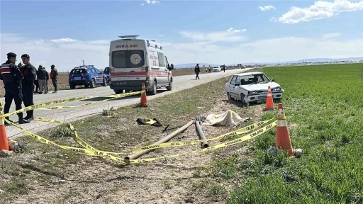 Aksaray’da otomobil tarım işçilerine çarptı: 1 ölü, 2 yaralı
