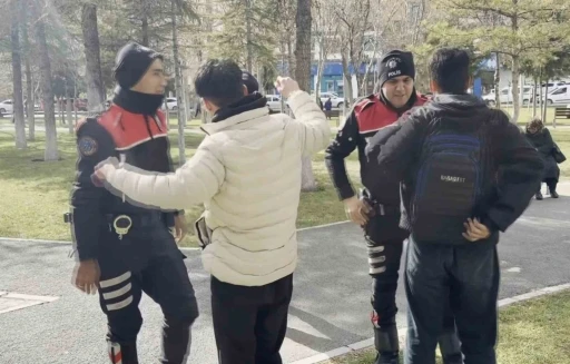 Aksaray&rsquo;da park, bah&ccedil;e ve okul b&ouml;lgeleri denetim altında
