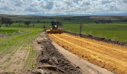 Aksaray&rsquo;da stabilize yollarda bakım &ccedil;alışmaları başladı
