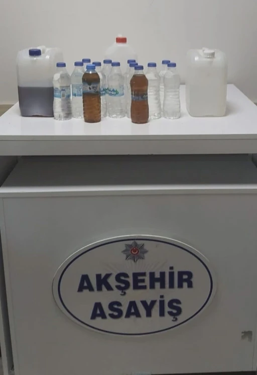 Akşehir Polisi sahte i&ccedil;ki imalatına ge&ccedil;it vermedi
