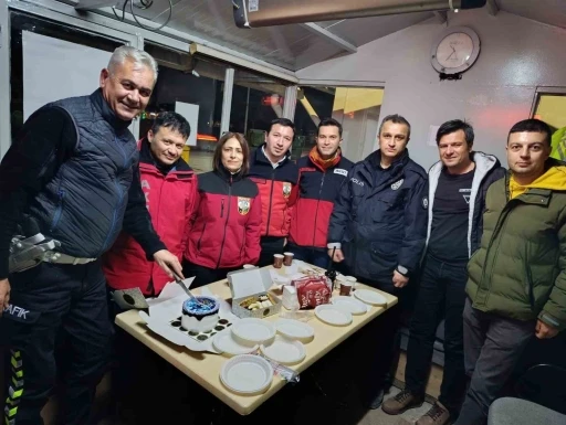 AKUT ekibi Polis haftasına özel ziyaret gerçekleştirdi
