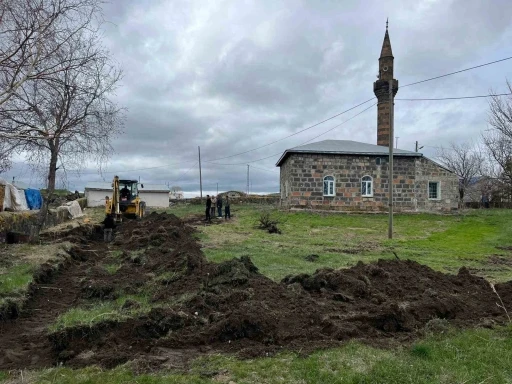 Akyaka&rsquo;da &ouml;rnek dayanışma: Minik Asya&rsquo;dan b&uuml;y&uuml;k destek
