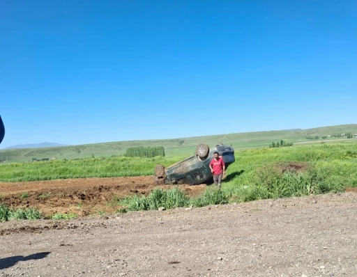 Akyaka’da otomobil takla attı: 1 yaralı
