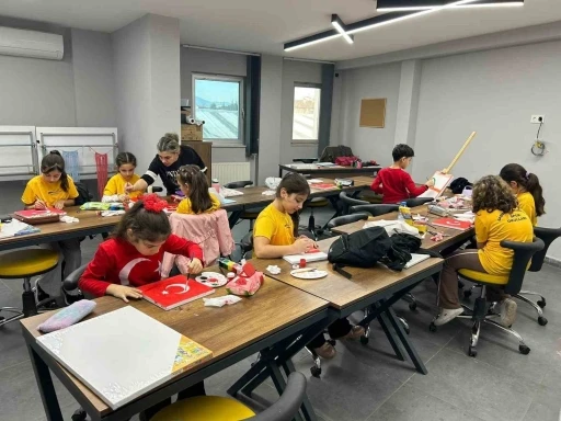 Ala Mekan&rsquo;da bayrak sevgisi
