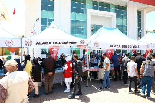 Alaca’da Gazze’ye destek kampanyasına büyük ilgili
