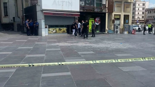 Alacak verecek meselesinde vurulan kuyumcu ağır yaralandı
