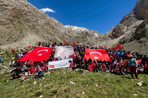 Aladağlar’da 19 Mayıs Yürüyüşü gerçekleştirildi
