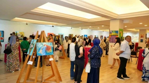 Alanya&rsquo;da engeller sanatla aşıldı
