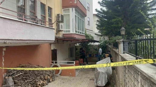 58 Yaşındaki Adam Evinin Önünde Ölü Bulundu